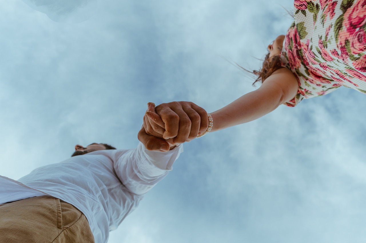 Extortion in Online Relationships - Safety Tips